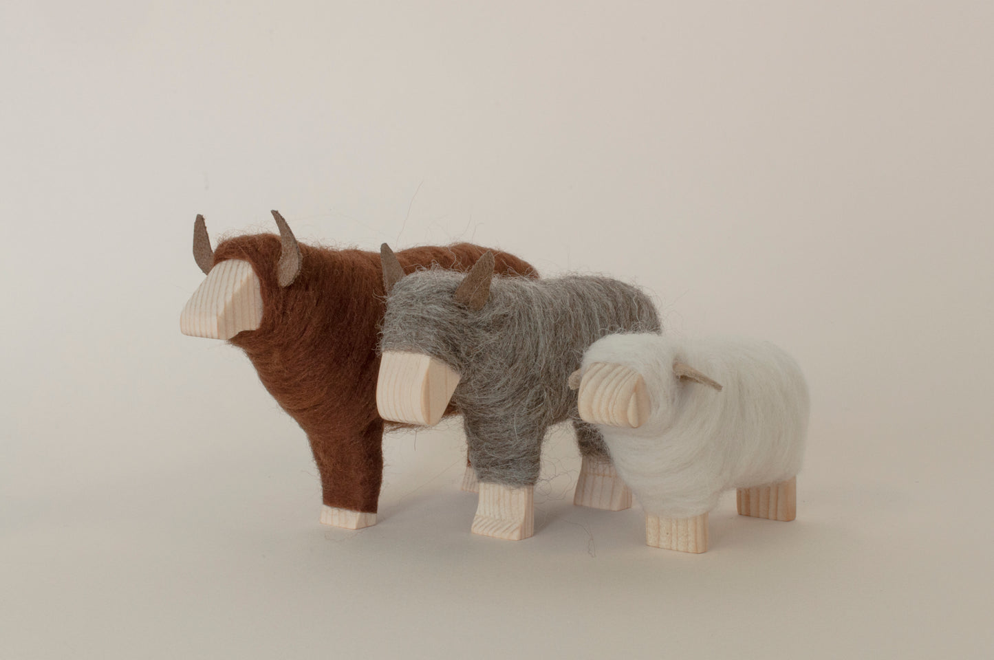 Nativity scene animal set